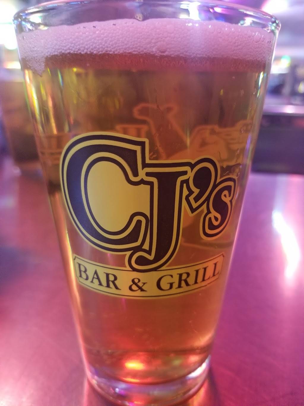 CJs Bar & Grill | restaurant | 18397 St Croix Trail, Shafer, MN 55074, USA | 6515830731 OR +1 651-583-0731