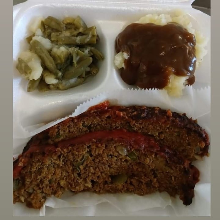 Flags Soul Food Cafe | restaurant | 5908 Prospect Ave, Kansas City, MO 64130, USA | 8169122442 OR +1 816-912-2442