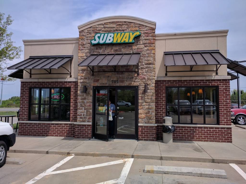 Subway | restaurant | 701 Sango Rd, Clarksville, TN 37043, USA | 9313584274 OR +1 931-358-4274