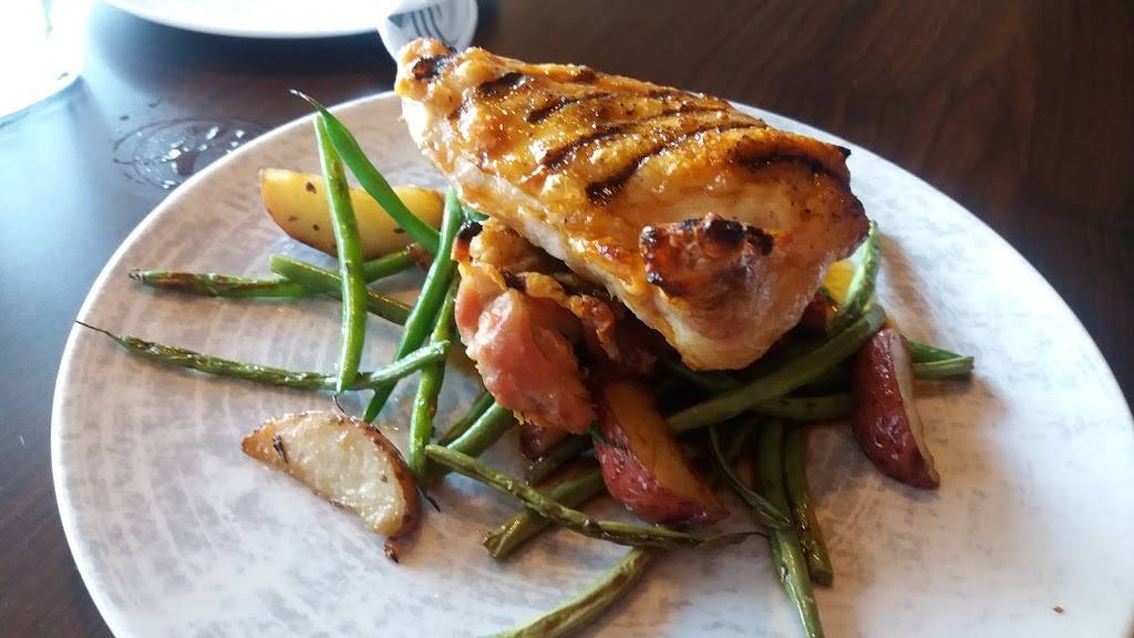 Greenwood | restaurant | 200 Green Bay Rd, Highwood, IL 60040, USA | 8479267319 OR +1 847-926-7319