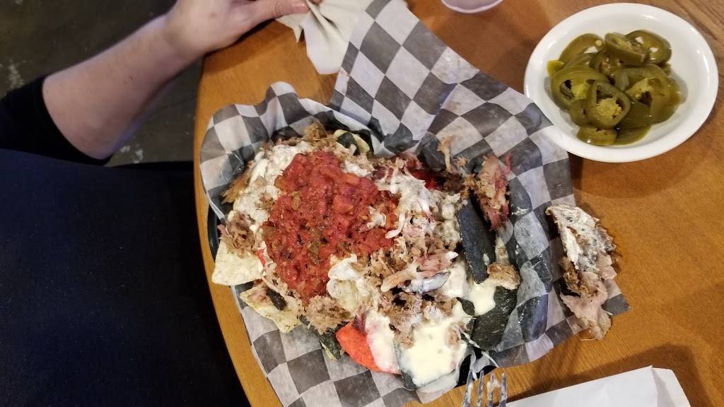 Grateful Ed’s BBQ | restaurant | 202 Court Square, Barbourville, KY 40906, USA | 6066454227 OR +1 606-645-4227