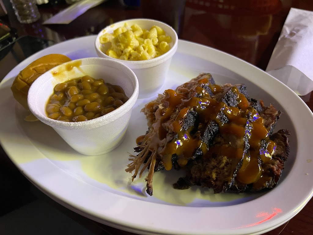 Essie Maes Old South BBQ | restaurant | 498 US-27, Moore Haven, FL 33471, USA | 5617070487 OR +1 561-707-0487
