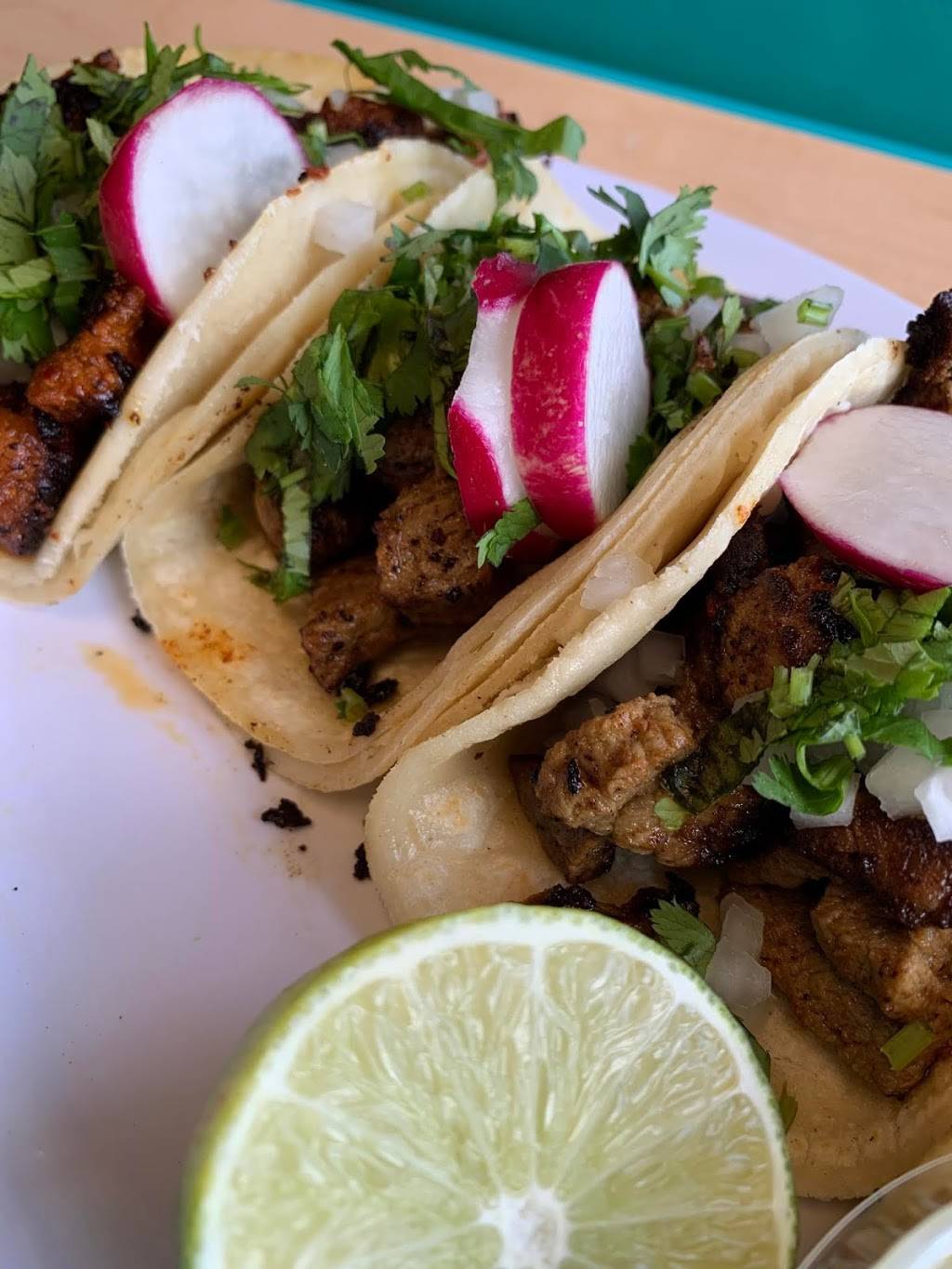 Paradise Deli Restaurant | restaurant | 714 Berryville Ave, Winchester, VA 22601, USA | 5406672691 OR +1 540-667-2691