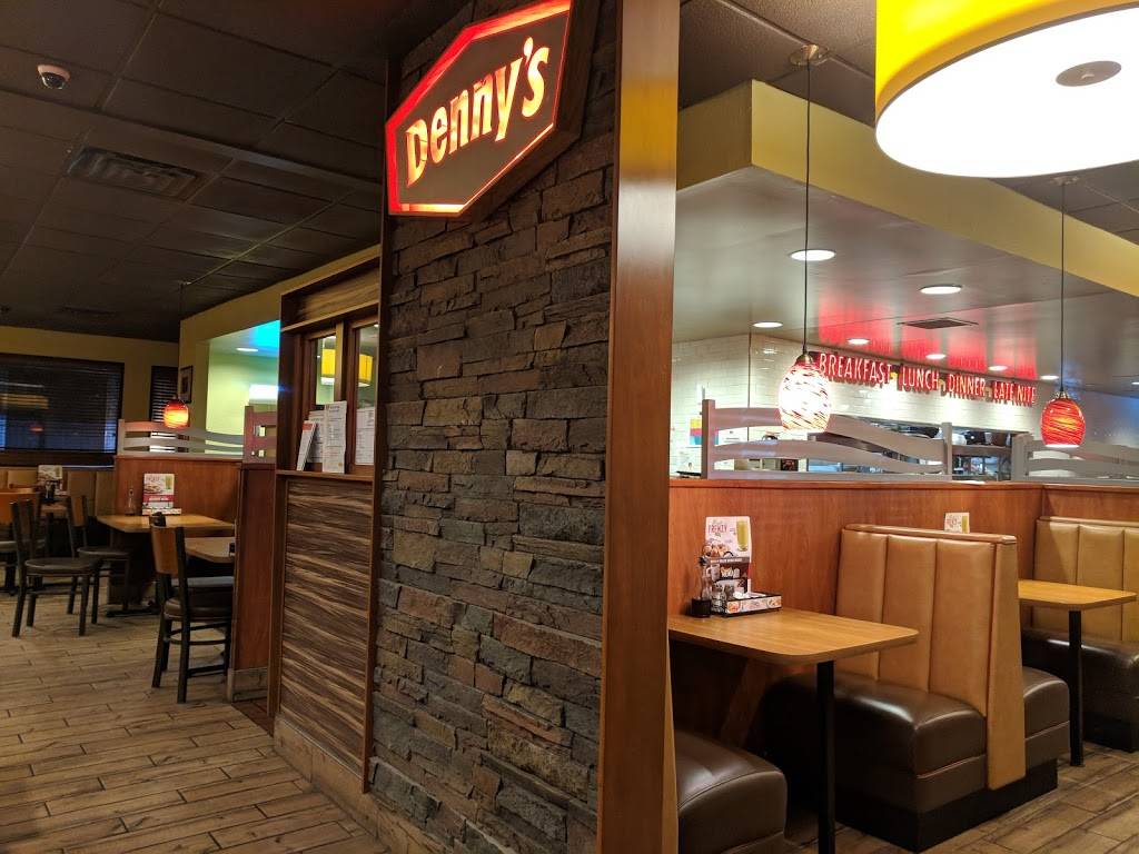 Dennys | restaurant | 7135 Nc #4, Battleboro, NC 27809, USA | 2529852262 OR +1 252-985-2262