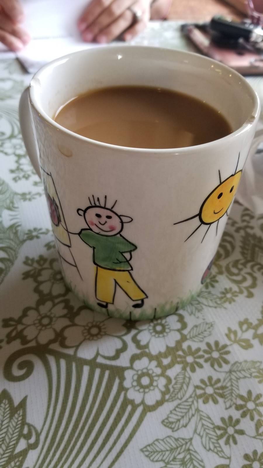 Trivets Family Restaurant | restaurant | 8225 OK-17, Elgin, OK 73538, USA | 5804924929 OR +1 580-492-4929