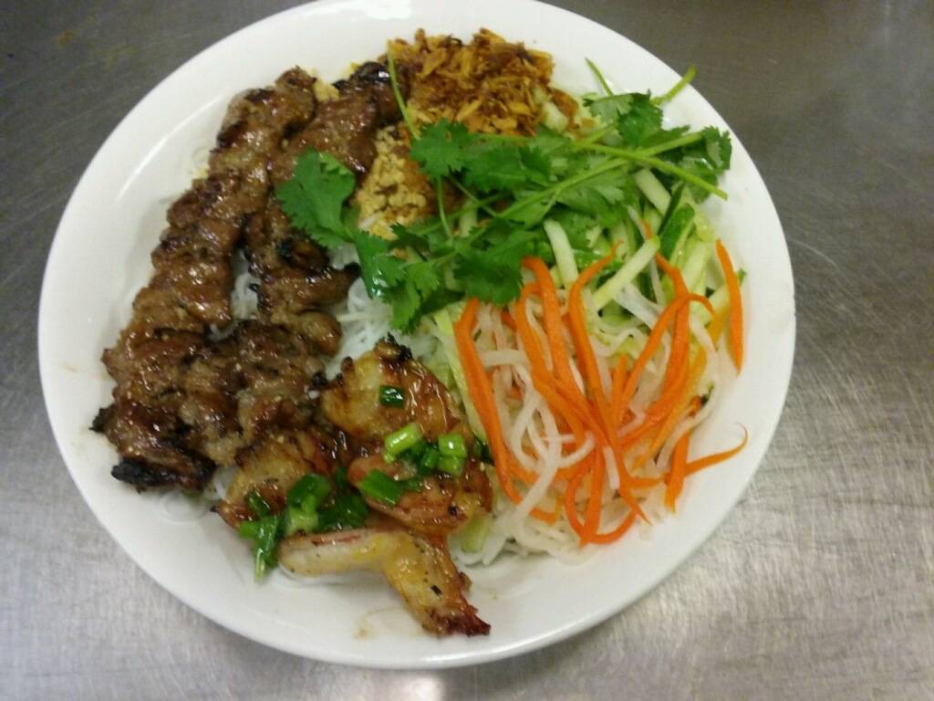 Cơm Tấm Thiên Hương | restaurant | 1181 Story Rd, San Jose, CA 95122, USA | 4082898108 OR +1 408-289-8108