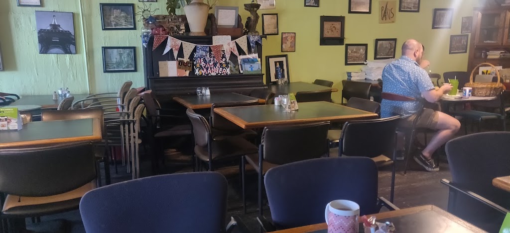 Chez Jacqueline | restaurant | 114 E Bridge St, Breaux Bridge, LA 70517, USA | 3372774938 OR +1 337-277-4938