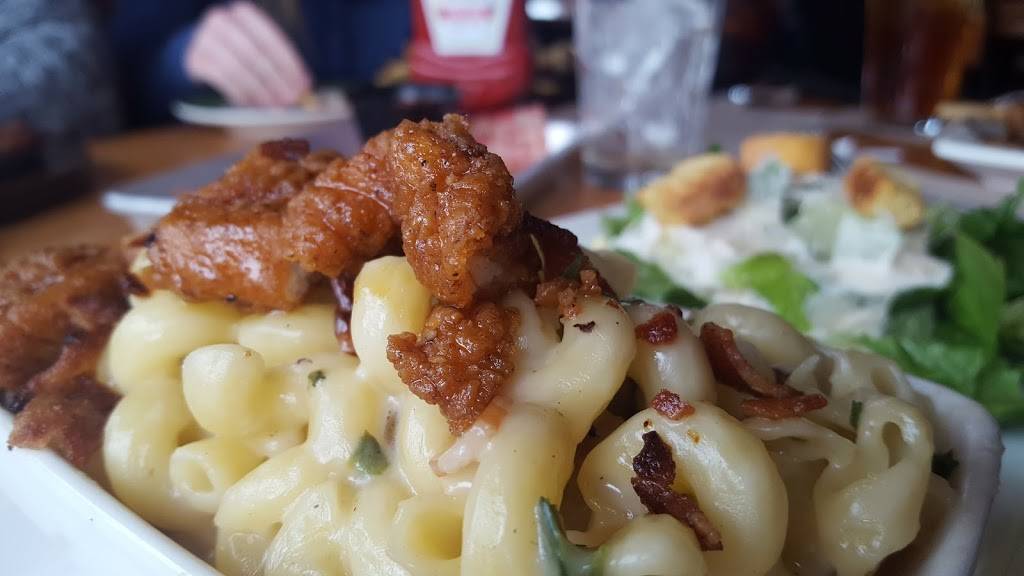 Applebees Grill + Bar | restaurant | 32 Massillon Marketplace Dr SW, Massillon, OH 44647, USA | 3308349776 OR +1 330-834-9776