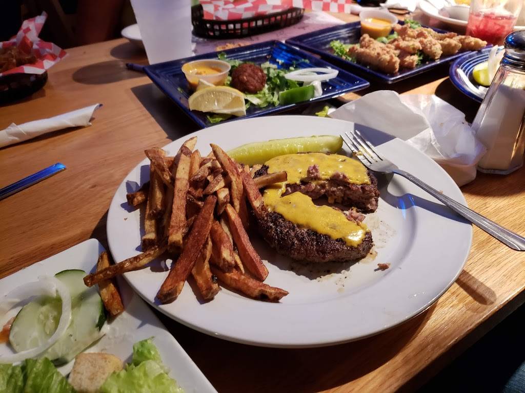 Happy Harbor Restaurant | restaurant | 533 Deale Rd, Deale, MD 20751, USA | 4108670949 OR +1 410-867-0949