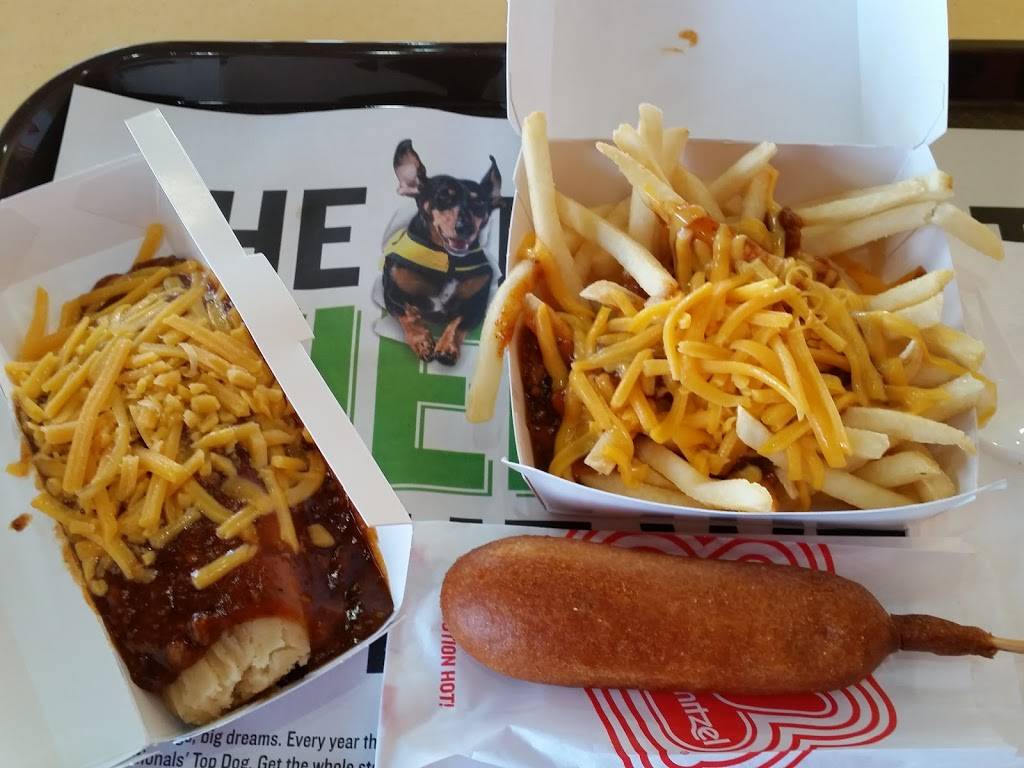 Wienerschnitzel | restaurant | 12218 Apple Valley Rd #301, Apple Valley, CA 92308, USA | 7602470094 OR +1 760-247-0094