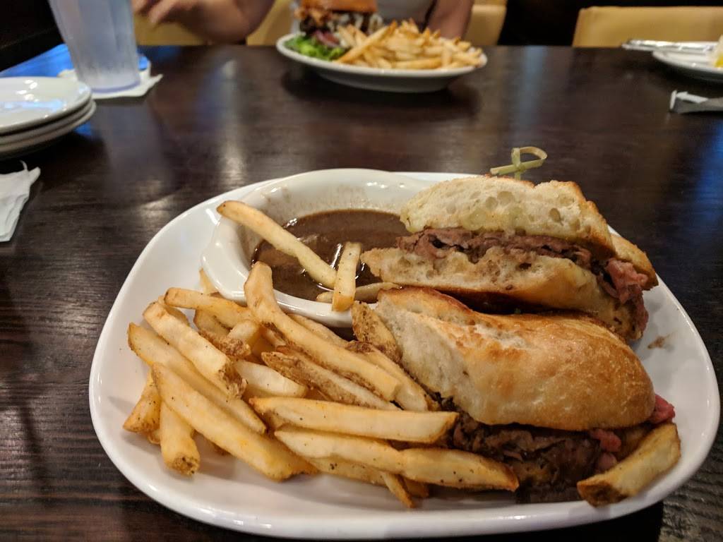 Recovery Sports Grill | restaurant | 10350 SW Don, R. Led, NW Duke Ave, Port St. Lucie, FL 34987, USA | 7723458490 OR +1 772-345-8490