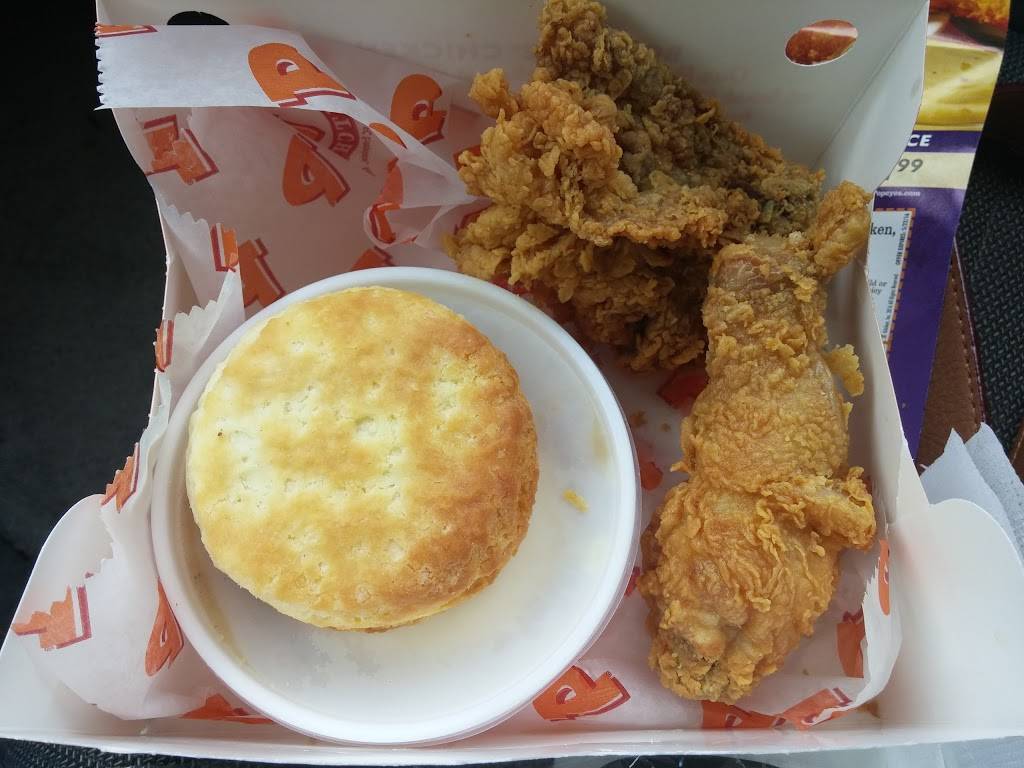 Popeyes Louisiana Kitchen | restaurant | 2318 E Laburnum Ave, Richmond, VA 23223, USA | 8043212221 OR +1 804-321-2221