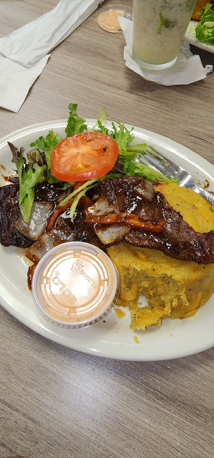 Chino Boricua | restaurant | 627 Chicago Ave, Harrisonburg, VA 22802, USA | 5402142777 OR +1 540-214-2777