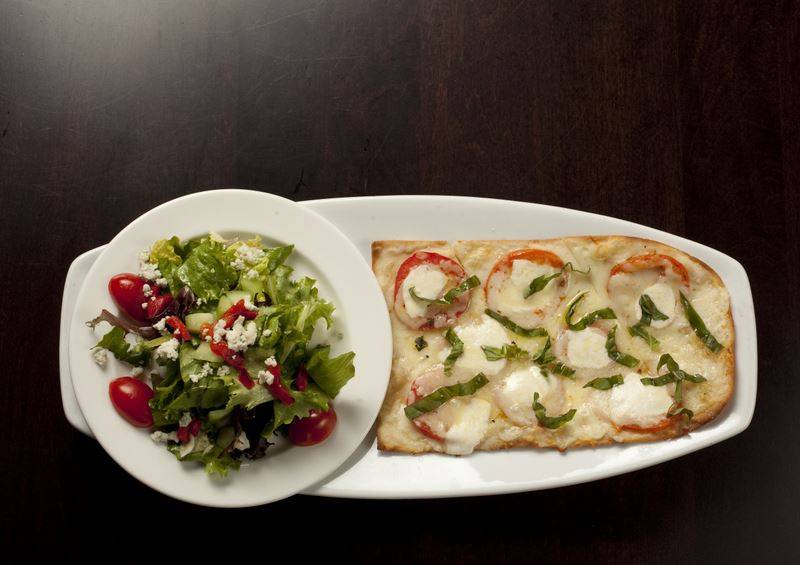 Matt The Millers Tavern | restaurant | 11 City Center Dr, Carmel, IN 46032, USA | 3178051860 OR +1 317-805-1860