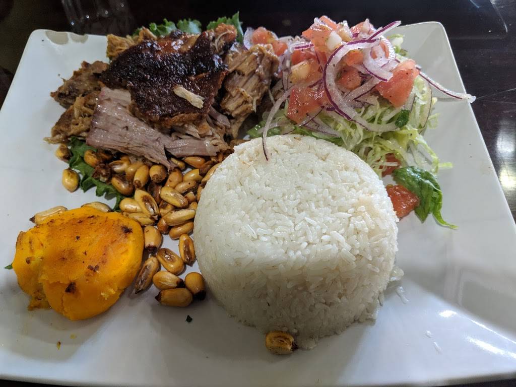 Marthas Fresh Grill Ecuadorian, Colombian, and International Cu | restaurant | 4457 W Diversey Ave, Chicago, IL 60639, USA | 7738394711 OR +1 773-839-4711