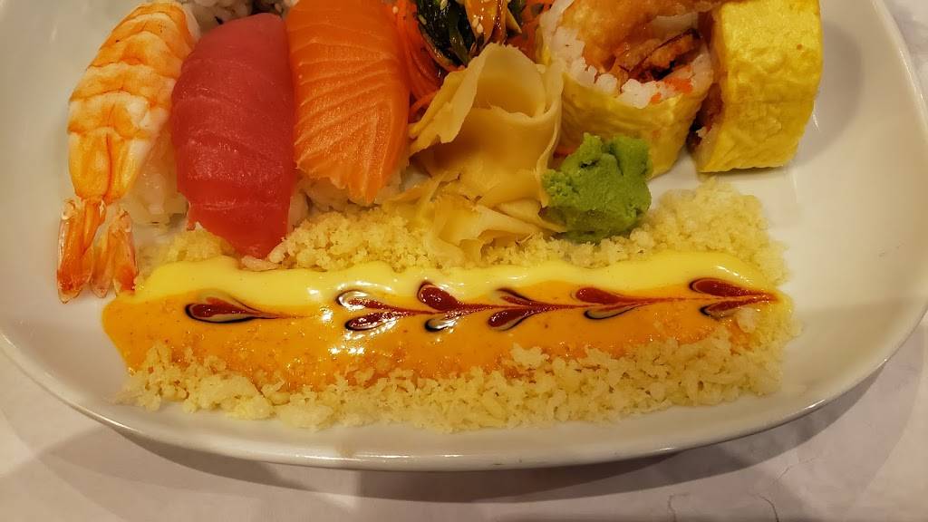 Les Bridés | restaurant | 10420 Rue Lajeunesse, Montréal, QC H3L 2E5, Canada | 5143838596 OR +1 514-383-8596