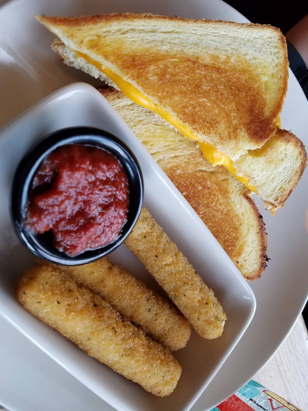 Applebees Grill + Bar | restaurant | 177 Altama Connector, Brunswick, GA 31525, USA | 9122625800 OR +1 912-262-5800