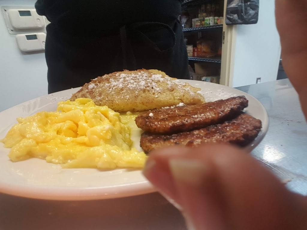 Tavern On the Green at Eagle Ridge | restaurant | 565 Competition Rd, Raleigh, NC 27603, USA | 9199778094 OR +1 919-977-8094