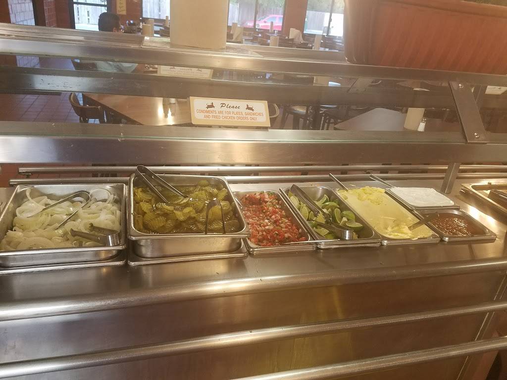 Bill Miller Bar-B-Q | restaurant | 1720 N New Braunfels Ave, San Antonio, TX 78208, USA | 2102244884 OR +1 210-224-4884