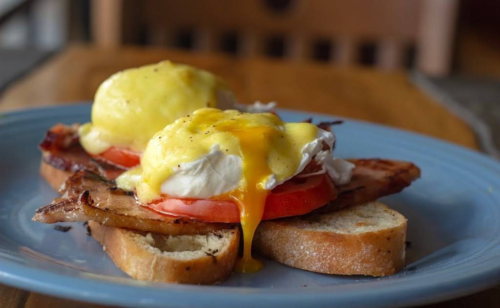 Banyan Cafe and Catering on MLK | cafe | 689 Dr M.L.K. Jr St N, St. Petersburg, FL 33701, USA | 7278966100 OR +1 727-896-6100