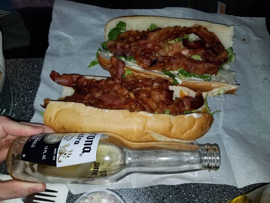 The 207 Tavern eliot me | restaurant | 811 Dow Hwy, Eliot, ME 03903, USA | 2077481790 OR +1 207-748-1790