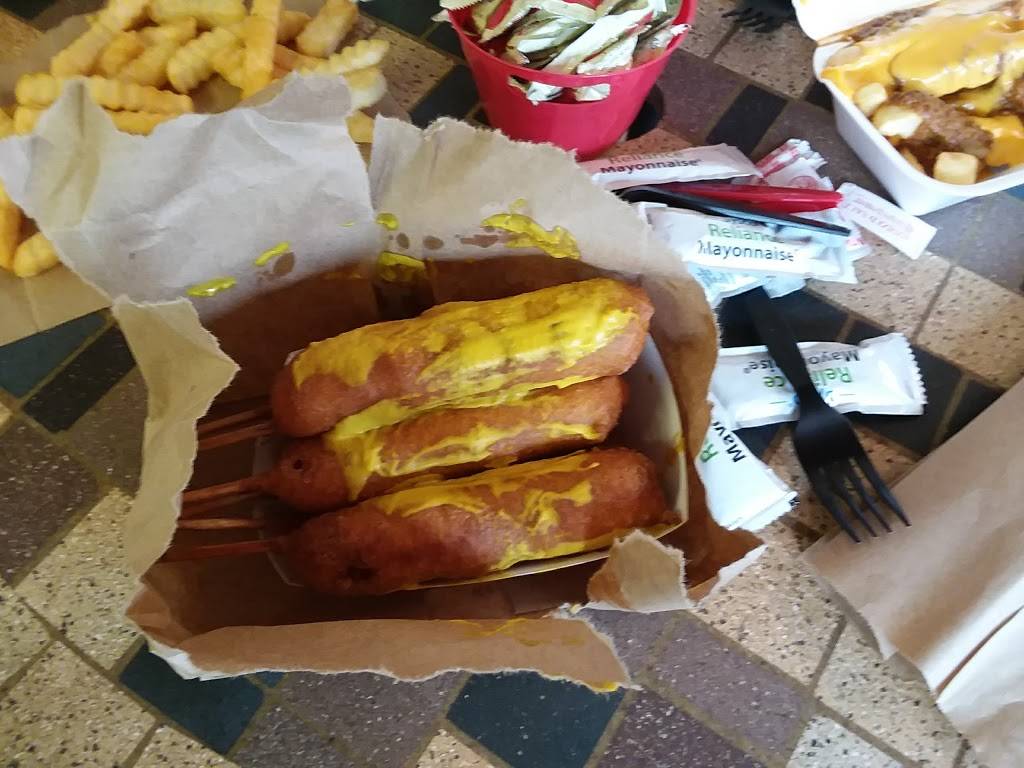 Dip Dog Stand | restaurant | 2035 Lee Hwy, Marion, VA 24354, USA | 2767832698 OR +1 276-783-2698