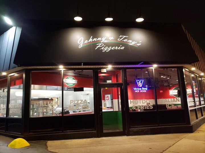 Johnny & Tony’s Italian Beef & Pizzeria | meal delivery | 426 N York St, Elmhurst, IL 60126, USA | 6309931122 OR +1 630-993-1122