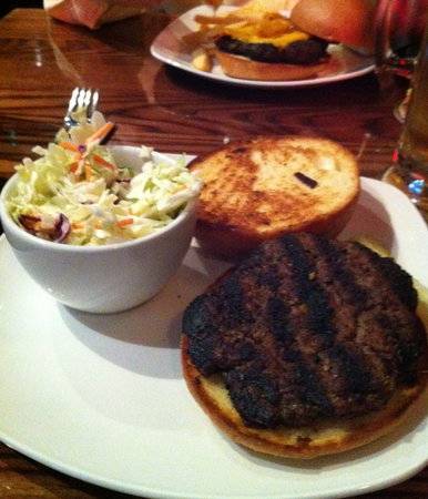 Ritas Family Dining | restaurant | 103 N Michigan Ave, Edgerton, OH 43517, USA | 4192981416 OR +1 419-298-1416