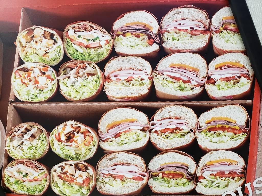 Mr.Sub | restaurant | 36 Northfield Dr E, Waterloo, ON N2L 6A1, Canada | 5198888399 OR +1 519-888-8399