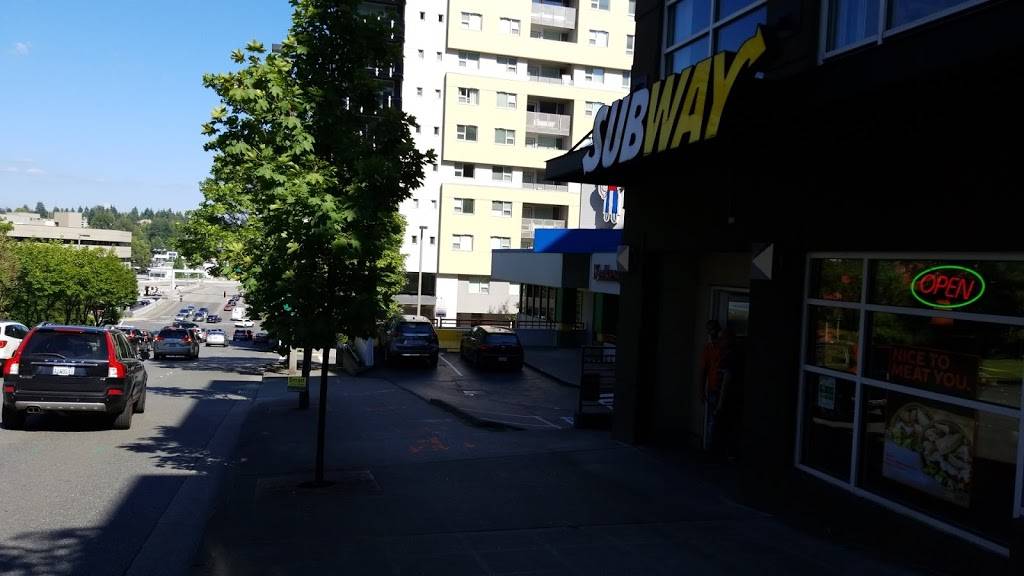 Subway | meal takeaway | 300 110th Ave NE Unit B1-03, Bellevue, WA 98004, USA | 4256881357 OR +1 425-688-1357