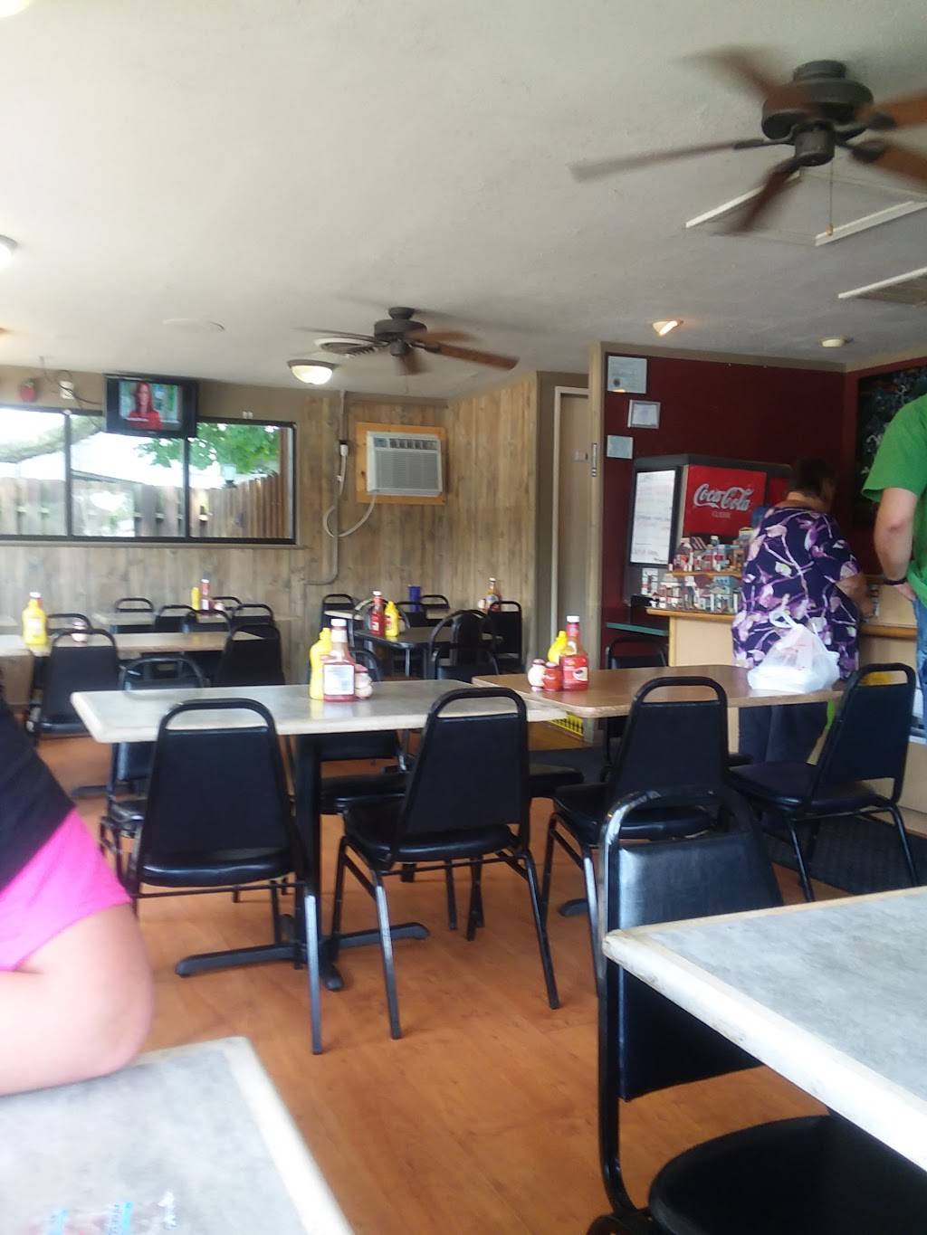 Cozy Cafe | restaurant | 633 S Main St, Hillsboro, IL 62049, USA | 2175327802 OR +1 217-532-7802