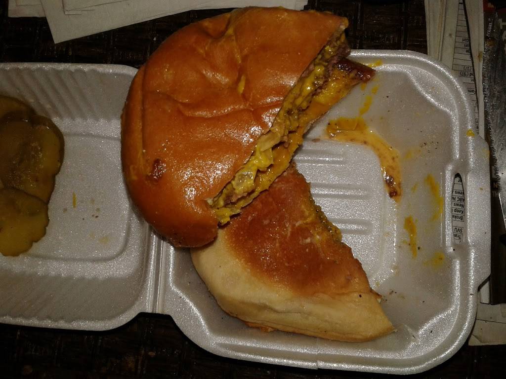 Montys Grill | restaurant | 28300 Woodward Ave, Royal Oak, MI 48067, USA | 2485474151 OR +1 248-547-4151