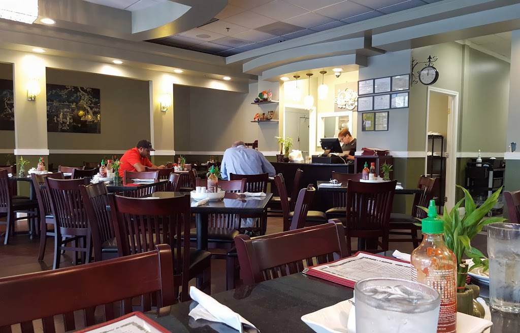 Pho Roswell | restaurant | 640 W Crossville Rd, Roswell, GA 30075, USA | 7702991549 OR +1 770-299-1549