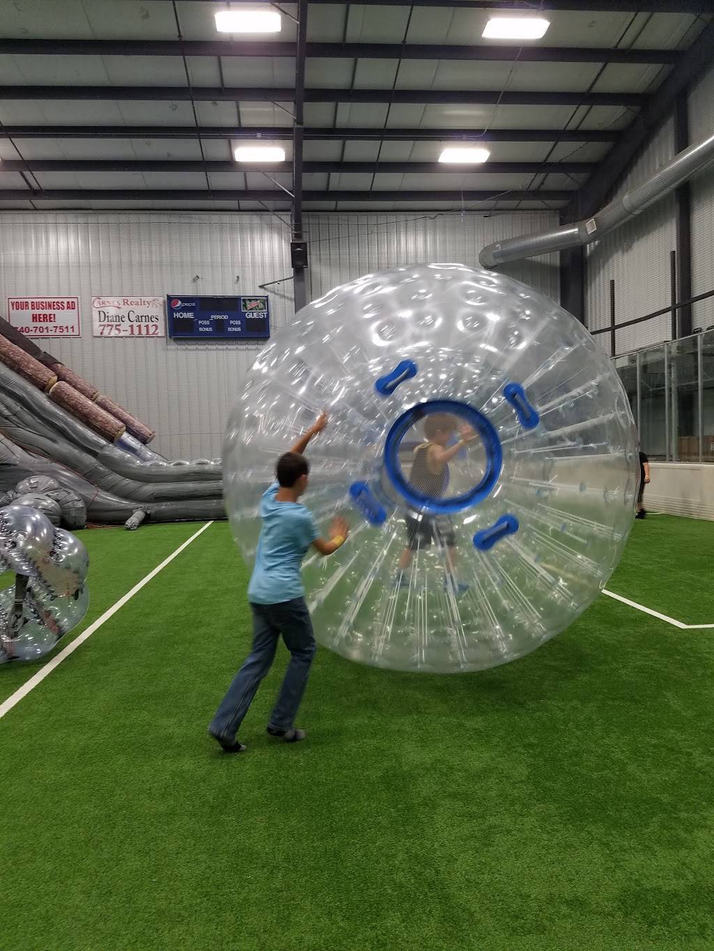 Triple Crown Family Fun Center | restaurant | 1 Nancy Wilson Way, Chillicothe, OH 45601, USA | 7407737529 OR +1 740-773-7529