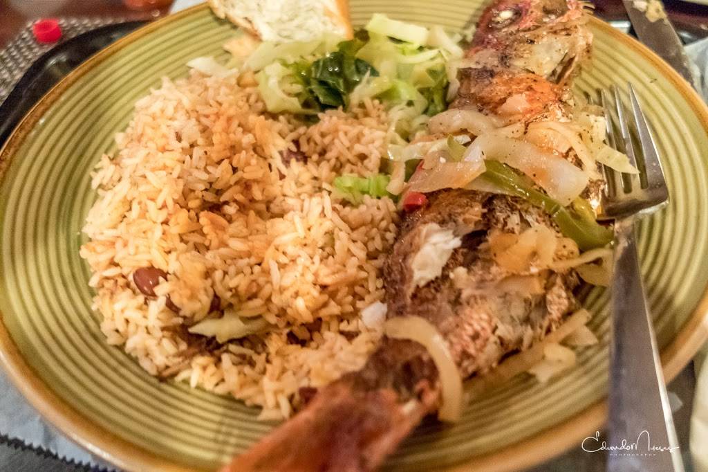 Kingston Kafe | restaurant | 730 Barnum Avenue Cutoff, Stratford, CT 06614, USA | 2035405825 OR +1 203-540-5825