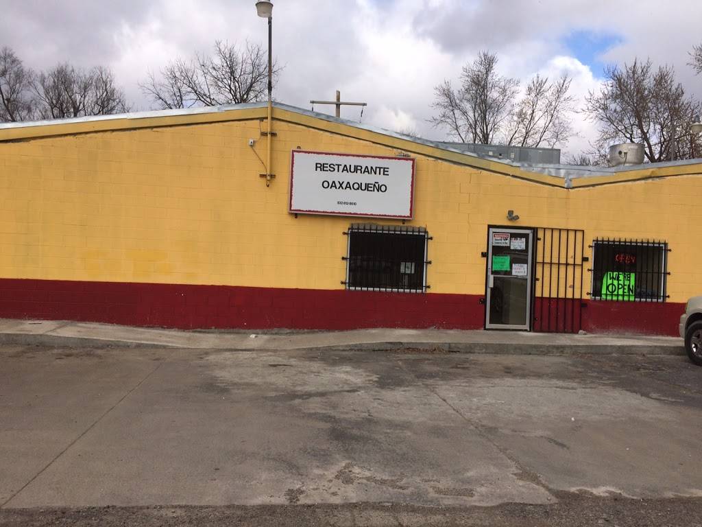Restaurante Oaxaqueño | restaurant | 2500 NE Seward Ave, Topeka, KS 66616, USA | 7855816215 OR +1 785-581-6215