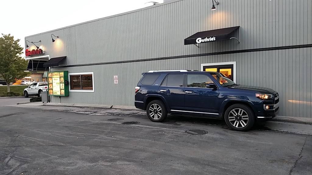 Guthries Restaurant | restaurant | 1235 Taft Hwy, Signal Mountain, TN 37377, USA | 4238864466 OR +1 423-886-4466