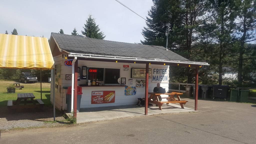 Casse Croûte Chez France | restaurant | RR 1, 916 Chemin du Lac Supérieur, Lac-Supérieur, QC J0T 1J0, Canada | 8196886168 OR +1 819-688-6168