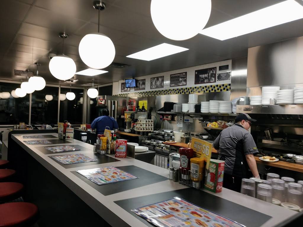 Waffle House | meal takeaway | 2516 Nimmo Pkwy, Virginia Beach, VA 23456, USA | 7576520973 OR +1 757-652-0973