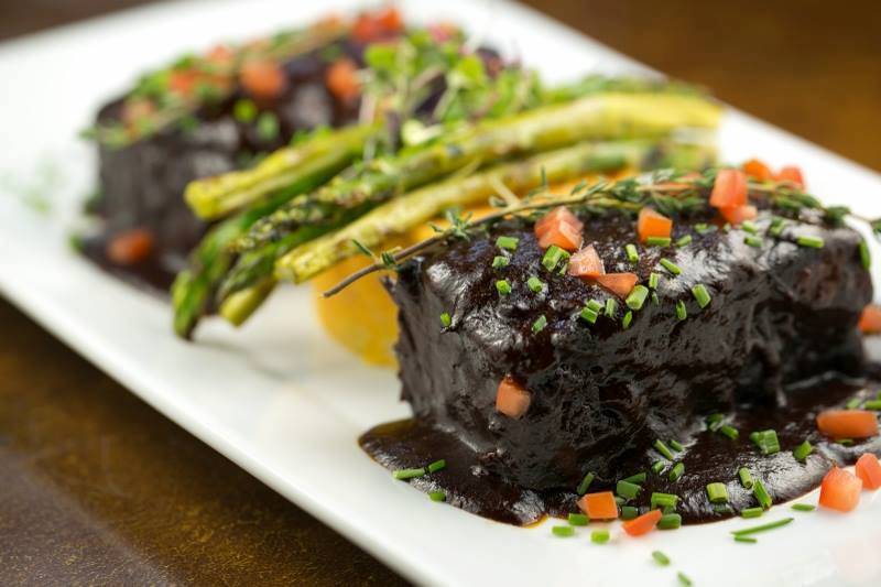 Ola Latin Kitchen | restaurant | 694 Brooklawn Avenue, Bridgeport, CT 06604, USA | 2032964884 OR +1 203-296-4884