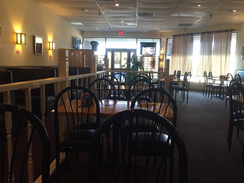 Tokyo Sushi Bar Tampa | restaurant | 5711 E Fowler Ave, Tampa, FL 33617, USA | 8139831822 OR +1 813-983-1822