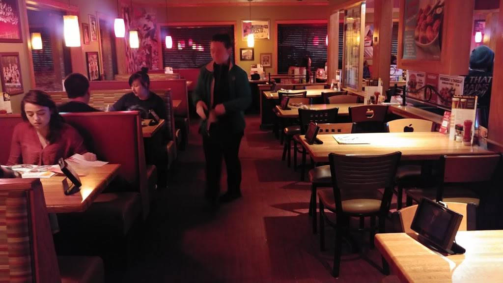 Applebees Grill + Bar | restaurant | 425 Volunteer Pkwy, Bristol, TN 37620, USA | 4239681855 OR +1 423-968-1855