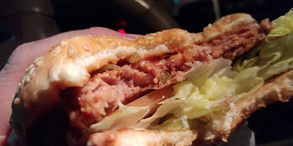 Carls Jr. | restaurant | 1550 Adams Ave, Costa Mesa, CA 92626, USA | 7145454194 OR +1 714-545-4194