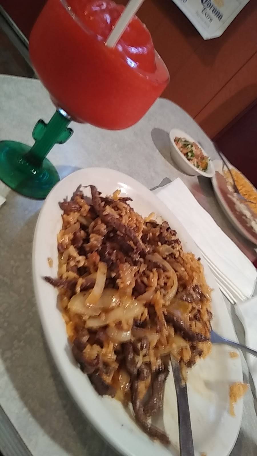 El Jaripeo | restaurant | 38 W Main St, New Palestine, IN 46163, USA | 3178619830 OR +1 317-861-9830