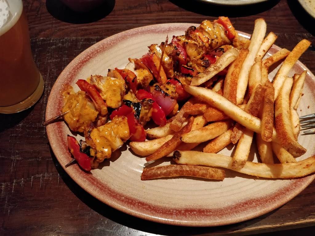 Nandos PERi-PERi | restaurant | 1138 Lake St, Oak Park, IL 60301, USA | 7084346296 OR +1 708-434-6296