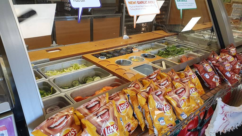 Subway | meal takeaway | 4998 7th St, Mariposa, CA 95338, USA | 2097422222 OR +1 209-742-2222