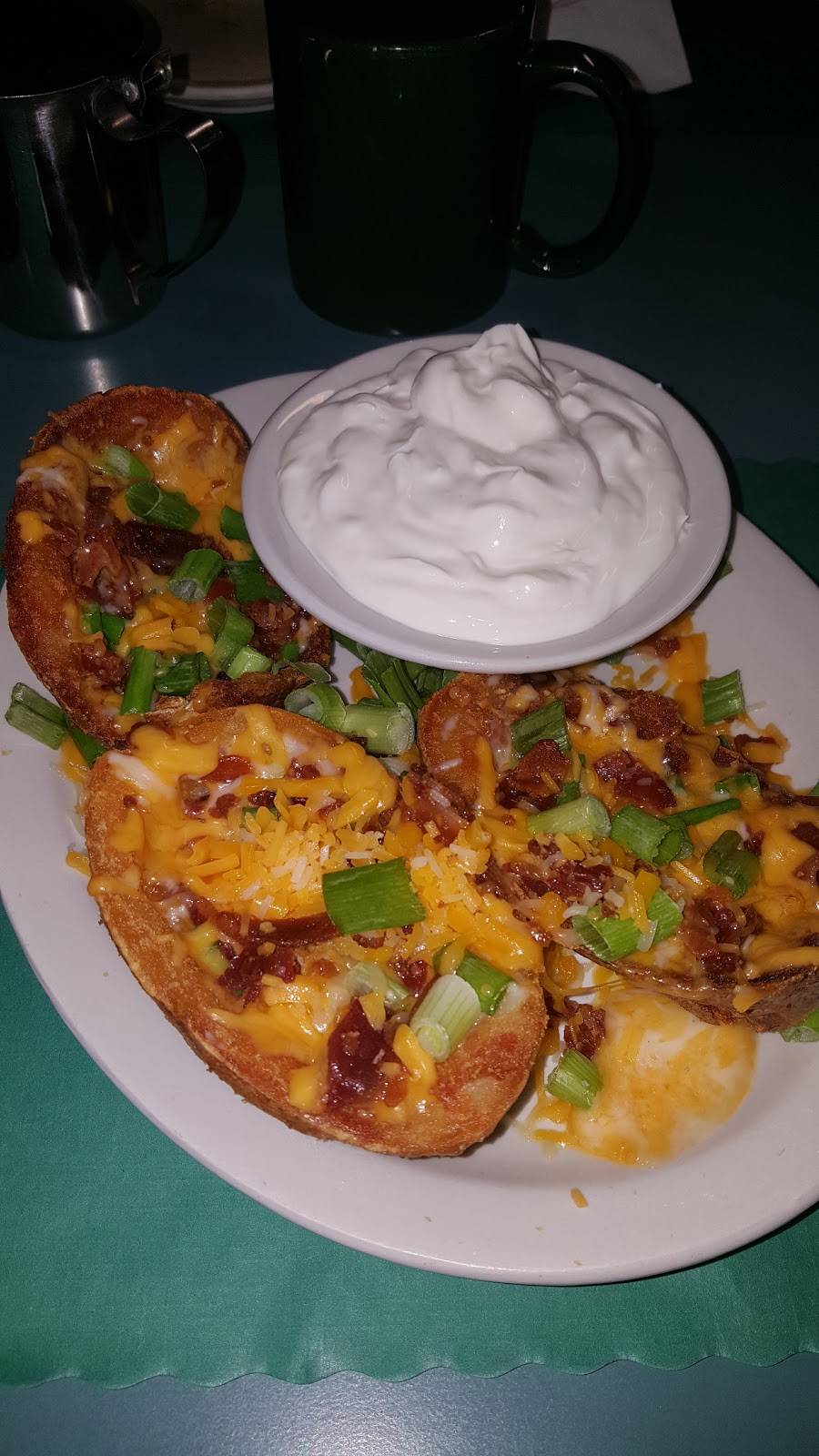 Montys Mosquito Lk Carry Out | restaurant | 1241 Greenville Rd NE, Cortland, OH 44410, USA | 3306385598 OR +1 330-638-5598