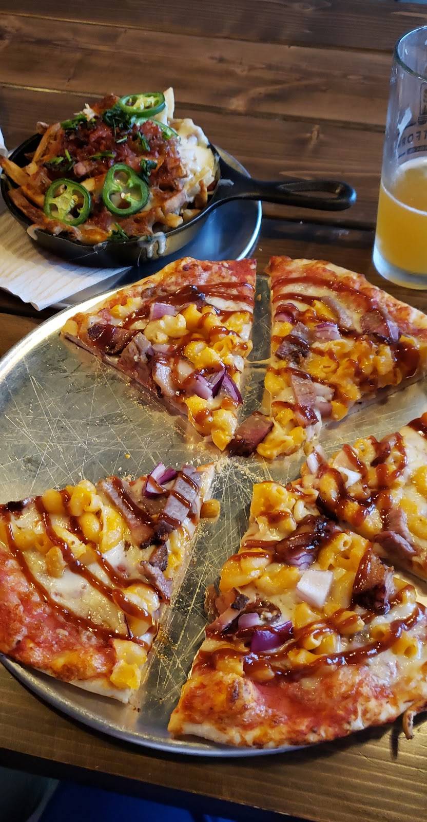 Sextons Pizza | restaurant | 8005 E Broad St, Reynoldsburg, OH 43068, USA | 6147516464 OR +1 614-751-6464