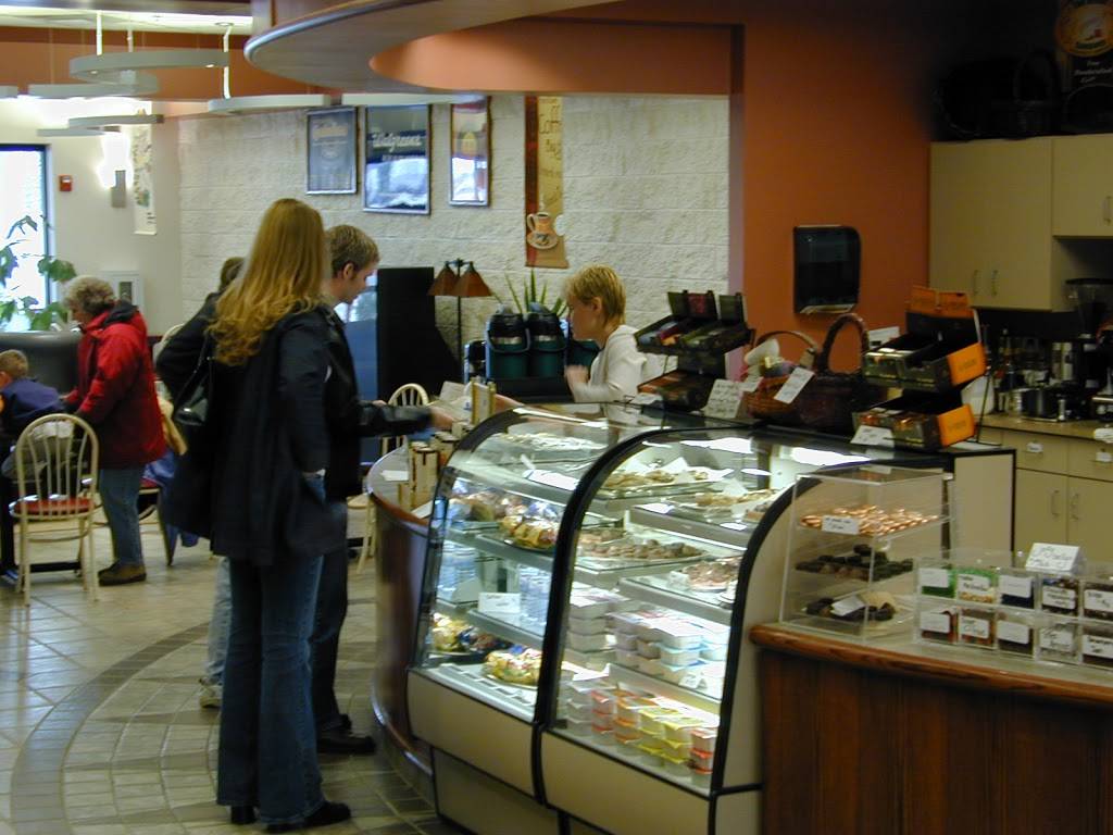 Rend Lake College MarketPlace | shopping mall | 321 Potomac Blvd, Mt Vernon, IL 62864, USA | 6182449525 OR +1 618-244-9525