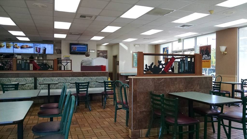 McDonalds | cafe | 105 Bernal Rd, San Jose, CA 95119, USA | 4085789835 OR +1 408-578-9835